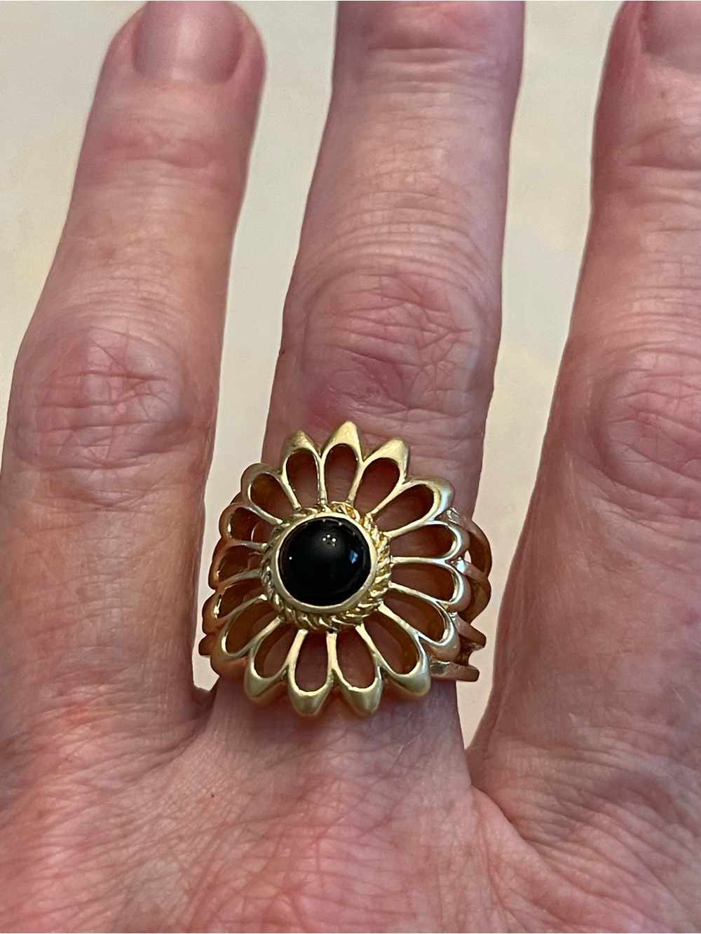 Gold Flower Ring with Black Stone Women's Fashion Jewelry Lia Sophia Kabloom 8.5